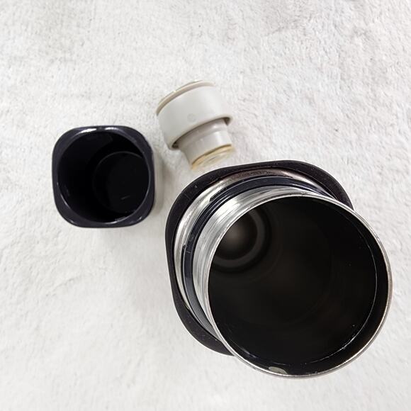 2005 Starbucks .5L Square Top Stainless Steel Bottle with Black Rubber Grip. NWT - Picture 9 of 9